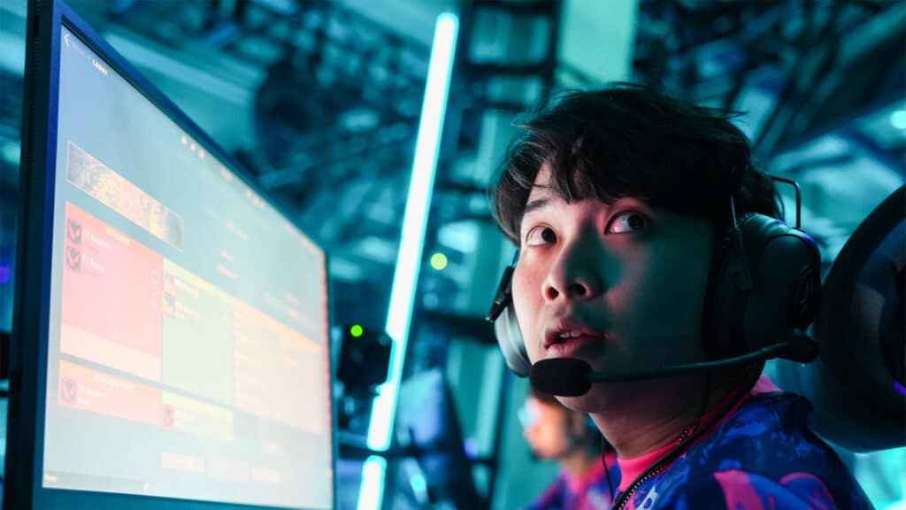 Image of Alessandro 'Mindfreak' Aaron competing at VCT Pacific Kickoff tournament